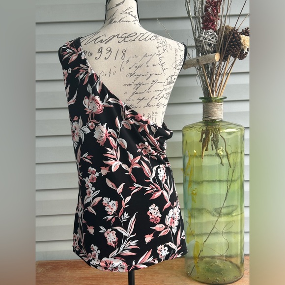 NEW White House Black Market one shoulder blouse. Size XL - Picture 2 of 4